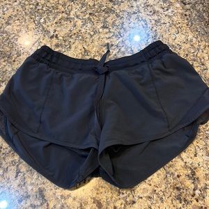 Lululemon Shorts size 6